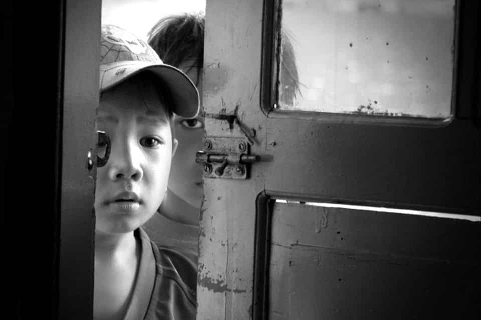 Mắt trẻ thơ - Tác giả: Nam Ninh